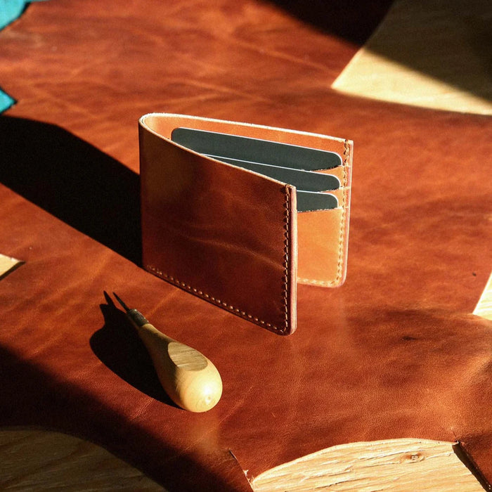 LEATHER BIFOLD WALLET