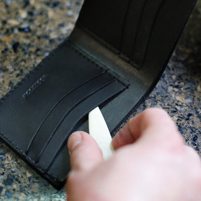 LEATHER BIFOLD WALLET