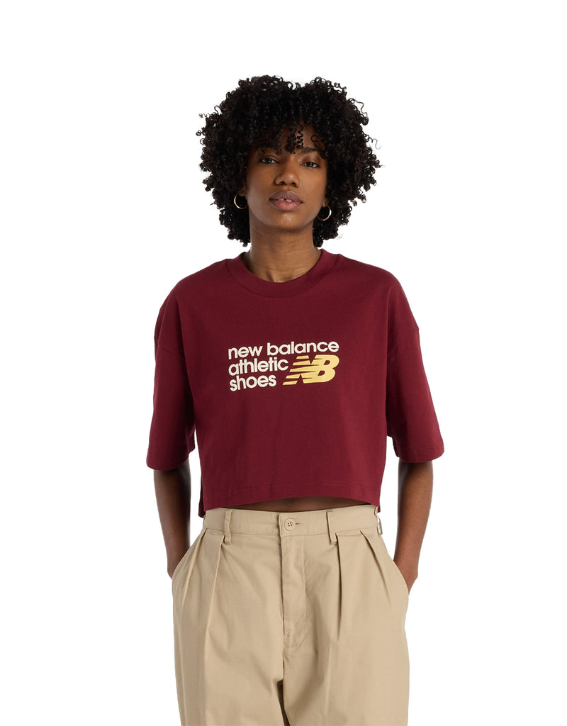New Balance ATHLETICS PREMIUM CHEST LOGO CROPPED T-SHIRT - WT51908MHB