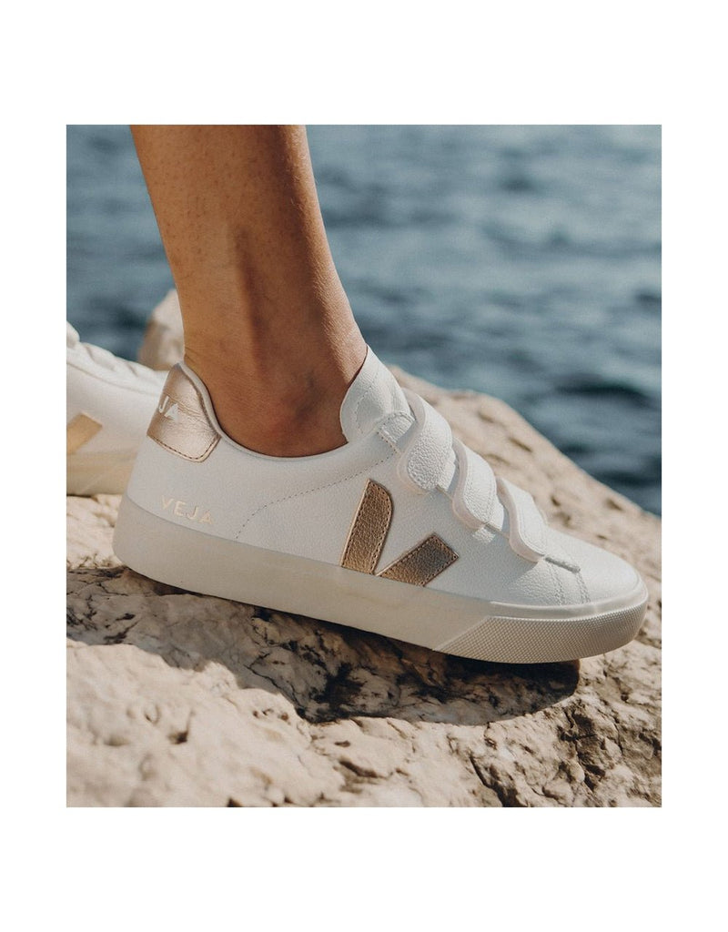 Veja RECIFE CHROMEFREE LEATHER WHITE PLATINE (4)