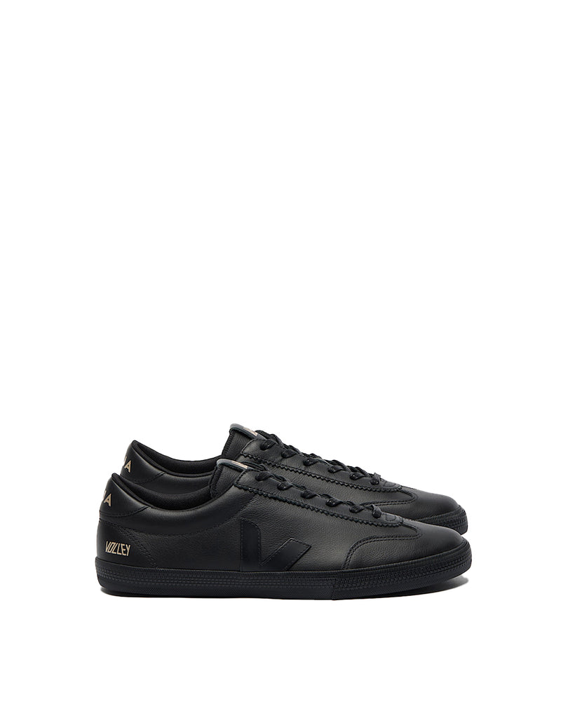 Veja VOLLEY SIGNATURE LEATHER FULL BLACK